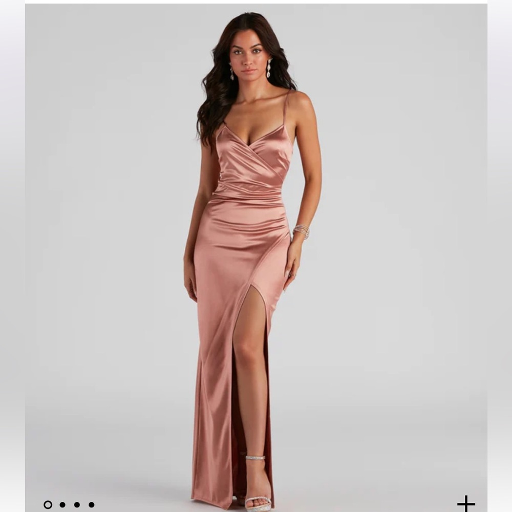 Fame and partners dress- dusty pink satin NWT